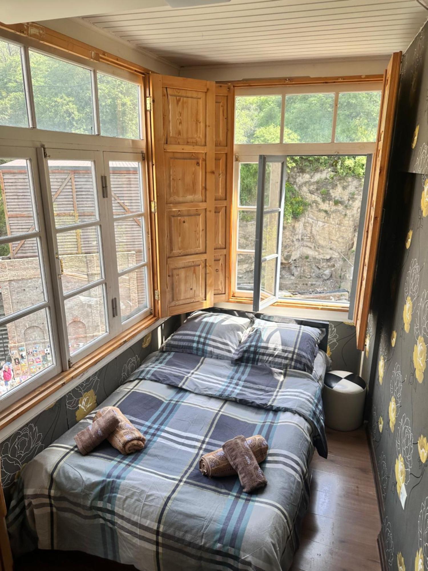 Nitas Apartment